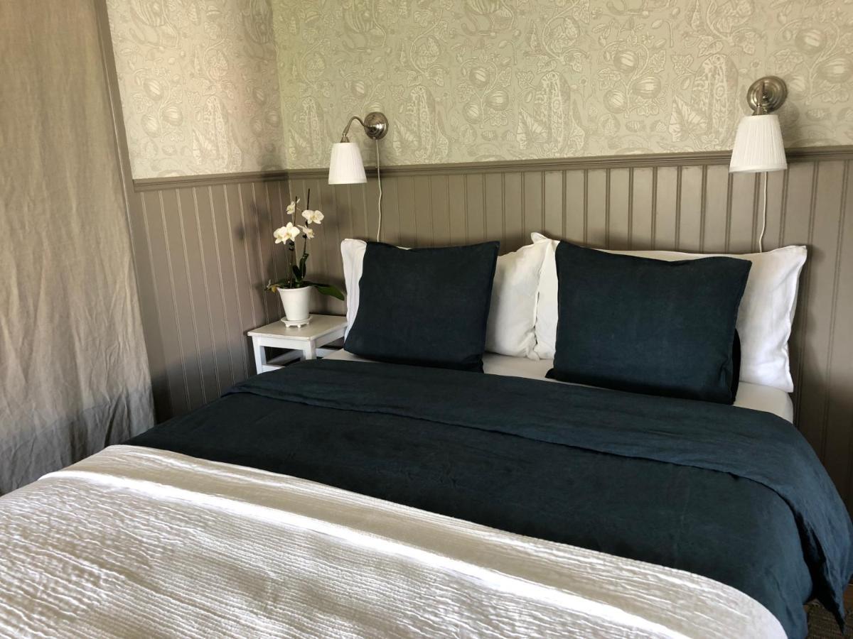 Villamilsten B&B Lidkoping Ngoại thất bức ảnh