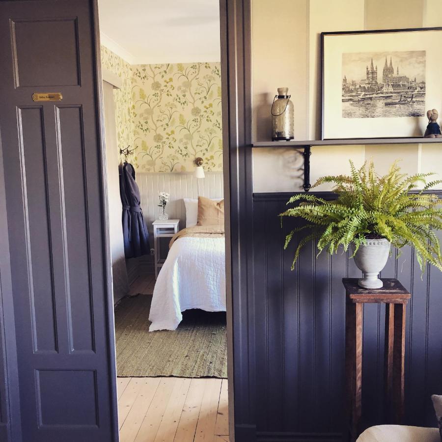Villamilsten B&B Lidkoping Ngoại thất bức ảnh