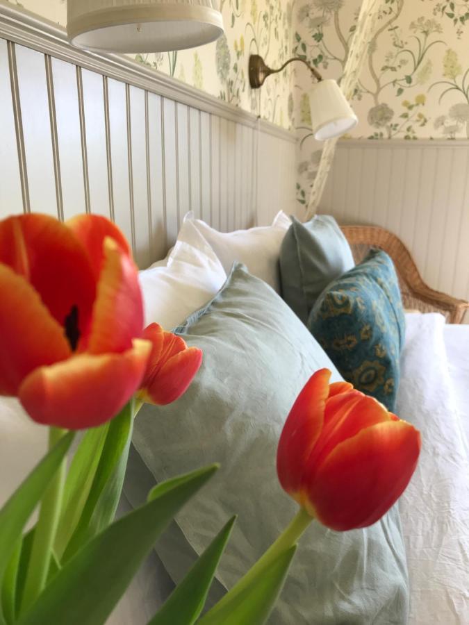 Villamilsten B&B Lidkoping Ngoại thất bức ảnh