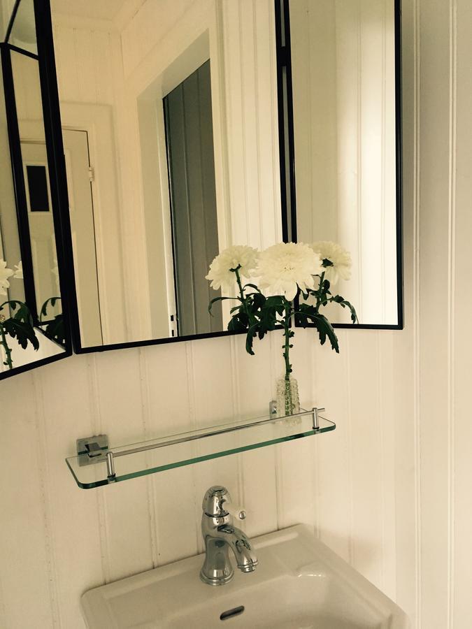 Villamilsten B&B Lidkoping Ngoại thất bức ảnh